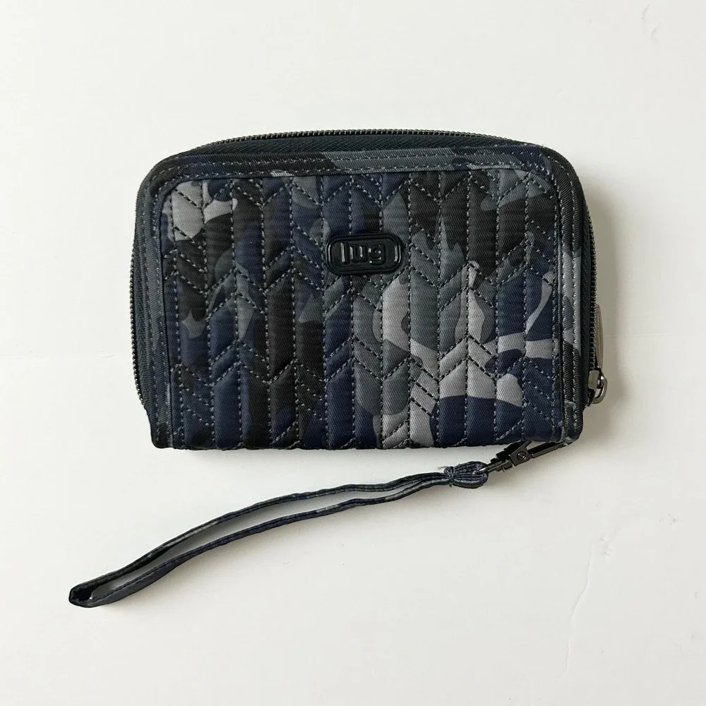 Lug Rodeo RFID Wallet Wristlet Navy Grey Camouflage Quilted Chevron Zip Around